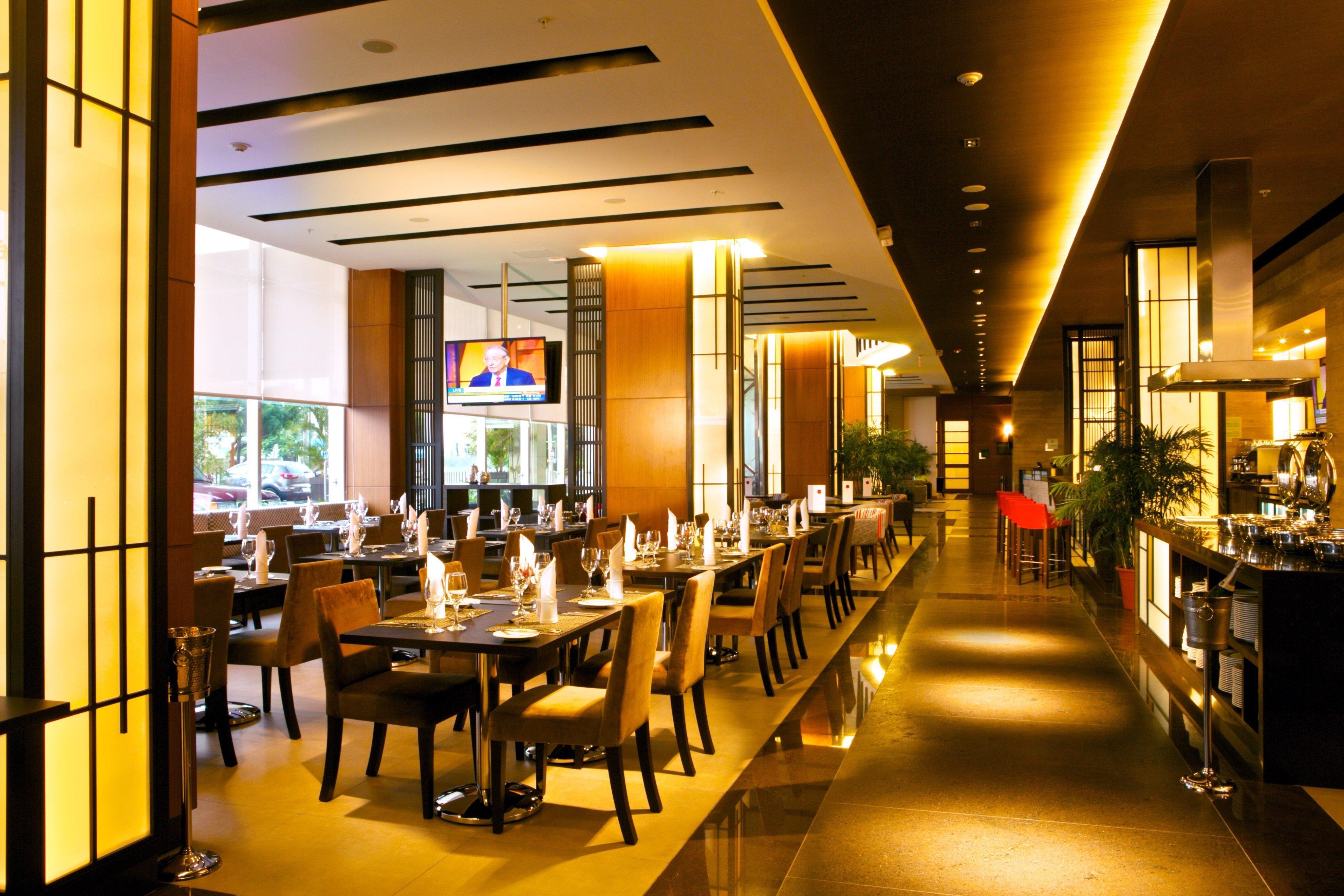 Holiday Inn Guayaquil Airport By Ihg Екстериор снимка The interior of the restaurant